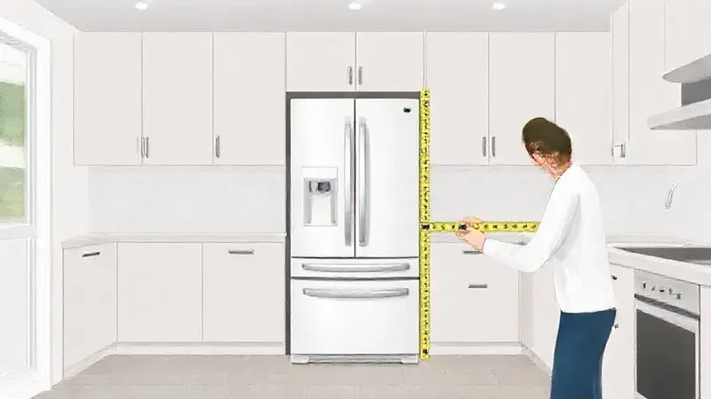 Ilustração de uma pessoa medindo o espaço da cozinha para garantir o encaixe perfeito da geladeira.